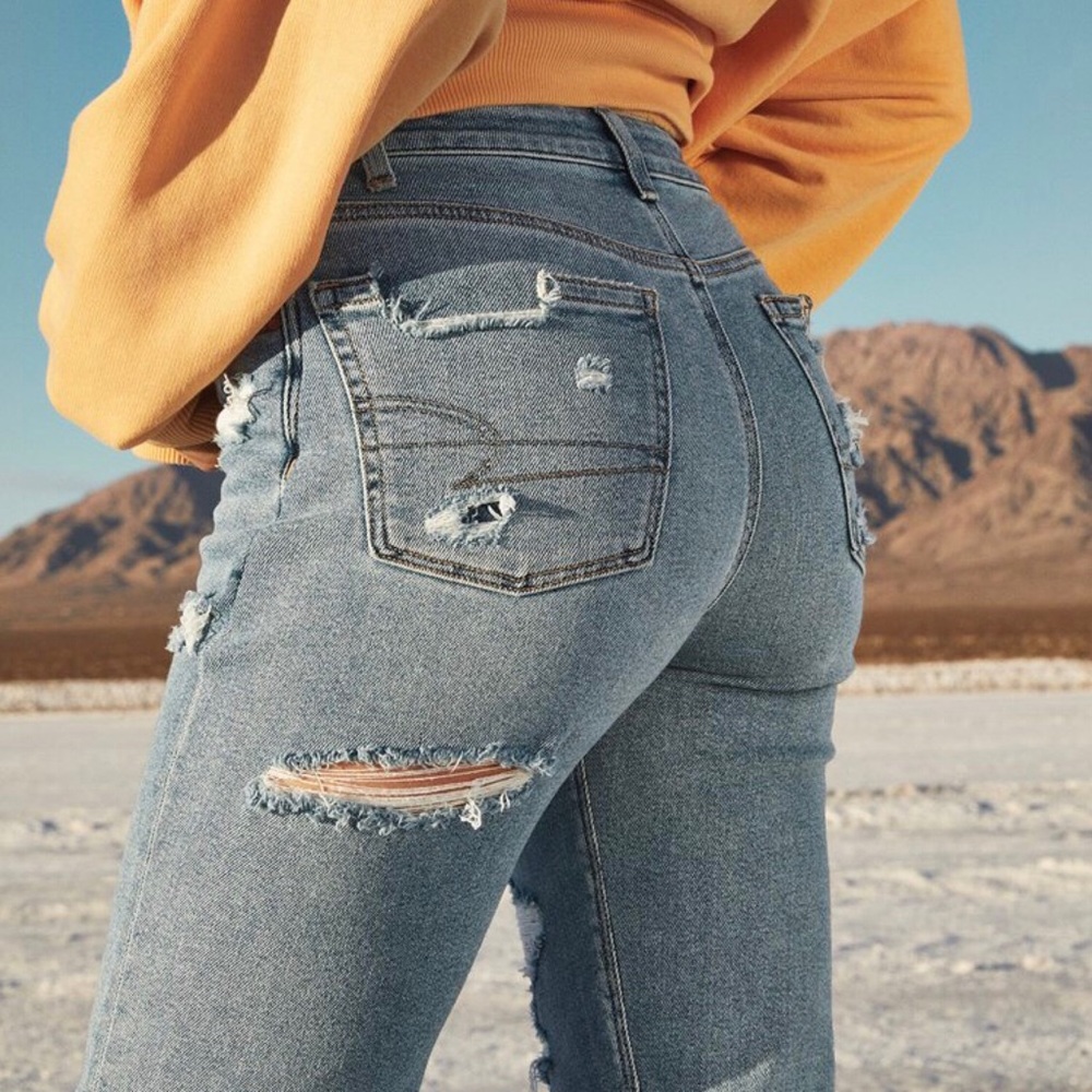 AE Mom Jean